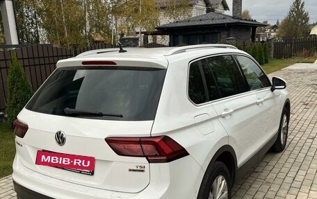 Volkswagen Tiguan II, 2017 год, 2 450 000 рублей, 5 фотография