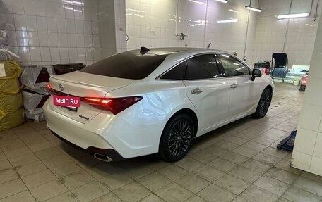 Toyota Avalon, 2022 год, 6 890 000 рублей, 2 фотография