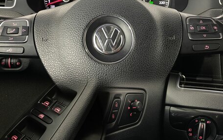 Volkswagen Jetta VI, 2013 год, 1 330 000 рублей, 18 фотография