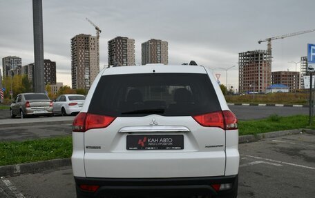 Mitsubishi Pajero Sport II рестайлинг, 2015 год, 2 172 600 рублей, 5 фотография