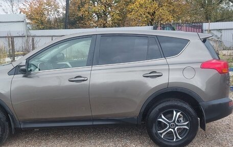 Toyota RAV4, 2013 год, 1 850 000 рублей, 14 фотография