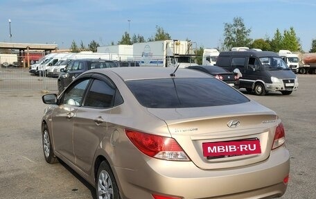 Hyundai Solaris II рестайлинг, 2011 год, 560 000 рублей, 4 фотография