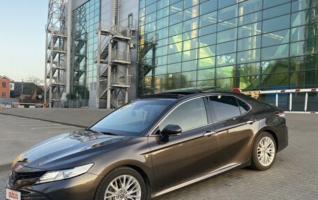 Toyota Camry, 2018 год, 2 950 000 рублей, 24 фотография