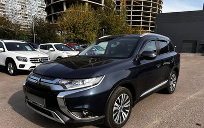 Mitsubishi Outlander III рестайлинг 3, 2021 год, 2 597 000 рублей, 1 фотография