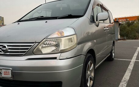 Nissan Serena II, 2003 год, 690 000 рублей, 3 фотография