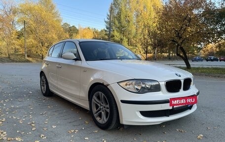 BMW 1 серия, 2009 год, 1 050 000 рублей, 3 фотография