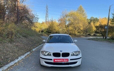 BMW 1 серия, 2009 год, 1 050 000 рублей, 2 фотография