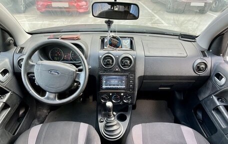 Ford Fusion I, 2004 год, 300 000 рублей, 12 фотография