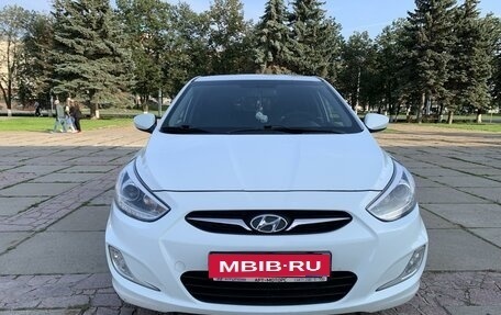 Hyundai Solaris II рестайлинг, 2014 год, 1 150 000 рублей, 1 фотография