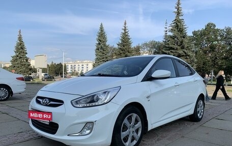 Hyundai Solaris II рестайлинг, 2014 год, 1 150 000 рублей, 6 фотография