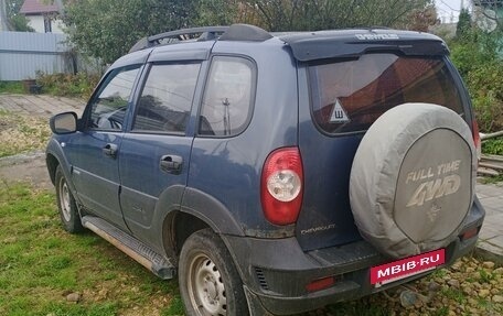 Chevrolet Niva I рестайлинг, 2010 год, 450 000 рублей, 3 фотография