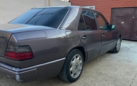 Mercedes-Benz E-Класс, 1994 год, 300 000 рублей, 16 фотография