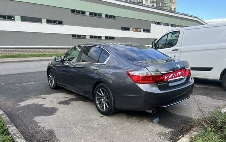 Honda Accord IX рестайлинг, 2013 год, 1 930 000 рублей, 4 фотография