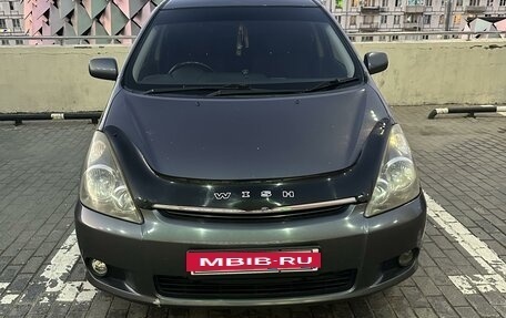 Toyota Wish II, 2004 год, 960 000 рублей, 2 фотография