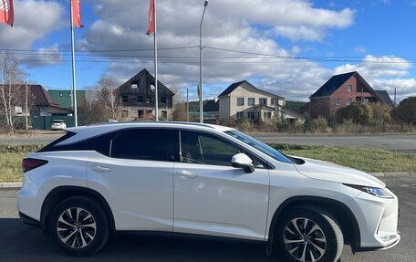 Lexus RX IV рестайлинг, 2020 год, 5 900 000 рублей, 4 фотография