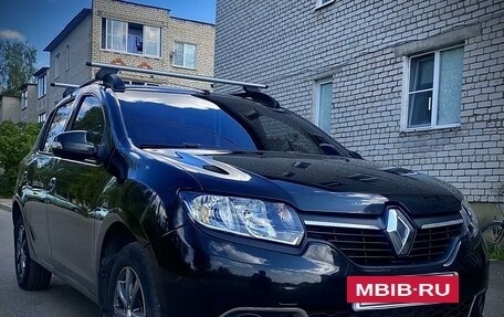 Renault Sandero II рестайлинг, 2015 год, 880 000 рублей, 2 фотография