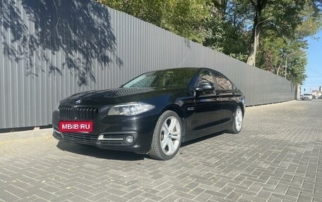 BMW 5 серия, 2016 год, 2 050 000 рублей, 2 фотография