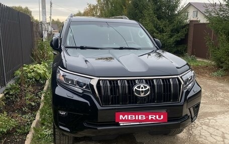 Toyota Land Cruiser Prado 150 рестайлинг 2, 2021 год, 8 200 000 рублей, 14 фотография