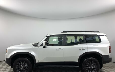 Toyota Land Cruiser Prado, 2024 год, 10 990 000 рублей, 8 фотография