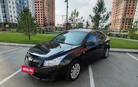 Chevrolet Cruze II, 2013 год, 890 000 рублей, 2 фотография