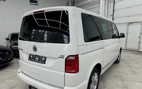 Volkswagen Multivan T6 рестайлинг, 2015 год, 3 750 000 рублей, 4 фотография