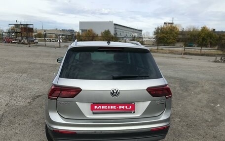 Volkswagen Tiguan II, 2017 год, 2 990 000 рублей, 2 фотография