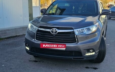 Toyota Highlander III, 2014 год, 4 000 000 рублей, 18 фотография