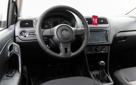 Volkswagen Polo VI (EU Market), 2014 год, 978 000 рублей, 22 фотография