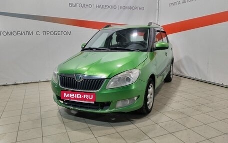 Skoda Fabia II, 2011 год, 420 000 рублей, 3 фотография