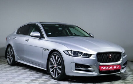 Jaguar XE I рестайлинг, 2015 год, 2 100 000 рублей, 3 фотография