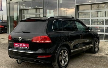 Volkswagen Touareg III, 2011 год, 1 990 000 рублей, 4 фотография