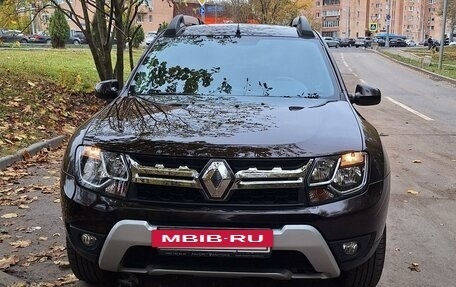 Renault Duster I рестайлинг, 2017 год, 2 200 000 рублей, 2 фотография