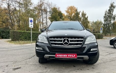 Mercedes-Benz M-Класс, 2011 год, 1 795 000 рублей, 1 фотография