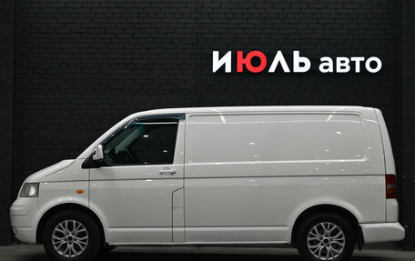 Volkswagen Transporter T5 рестайлинг, 2005 год, 1 040 000 рублей, 8 фотография