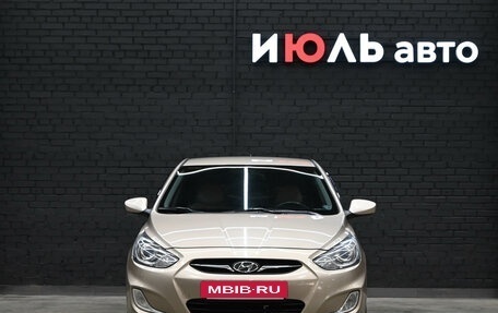 Hyundai Solaris II рестайлинг, 2011 год, 940 000 рублей, 2 фотография