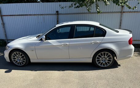 BMW 3 серия, 2011 год, 1 280 000 рублей, 2 фотография