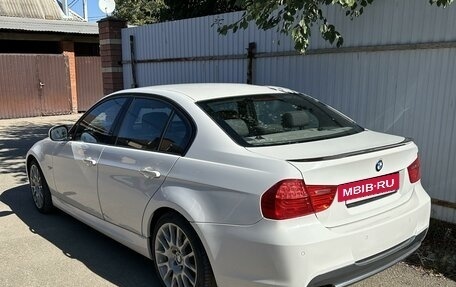 BMW 3 серия, 2011 год, 1 280 000 рублей, 3 фотография