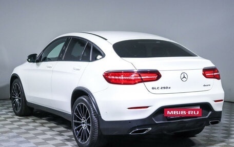 Mercedes-Benz GLC, 2017 год, 4 500 000 рублей, 7 фотография