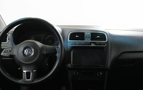 Volkswagen Polo VI (EU Market), 2011 год, 529 000 рублей, 16 фотография