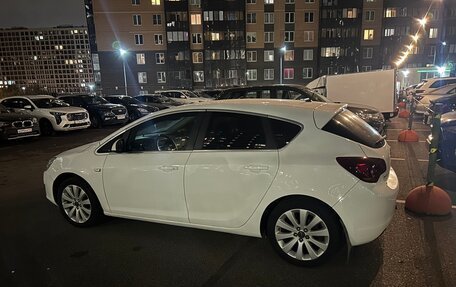 Opel Astra J, 2010 год, 720 000 рублей, 13 фотография