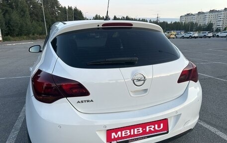 Opel Astra J, 2010 год, 720 000 рублей, 6 фотография