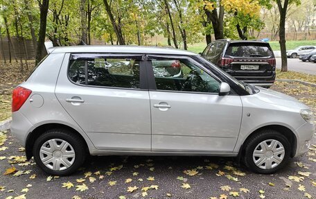 Skoda Fabia II, 2011 год, 870 000 рублей, 3 фотография