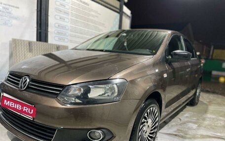 Volkswagen Polo VI (EU Market), 2014 год, 1 380 000 рублей, 2 фотография