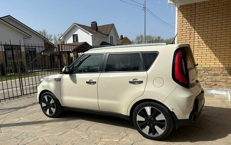 KIA Soul II рестайлинг, 2015 год, 1 800 000 рублей, 2 фотография