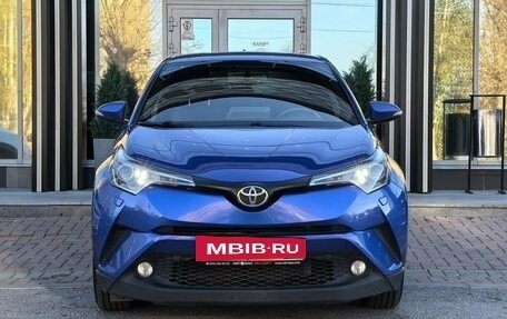 Toyota C-HR I рестайлинг, 2018 год, 2 249 000 рублей, 2 фотография