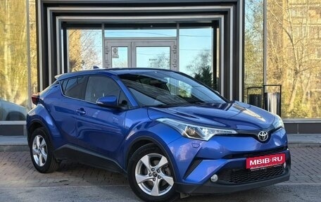 Toyota C-HR I рестайлинг, 2018 год, 2 249 000 рублей, 3 фотография