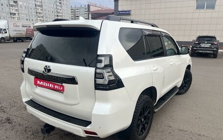 Toyota Land Cruiser Prado 150 рестайлинг 2, 2021 год, 7 100 000 рублей, 3 фотография