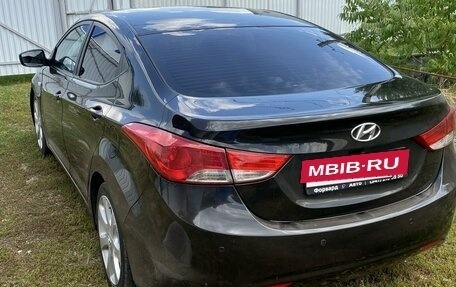 Hyundai Elantra V, 2011 год, 940 000 рублей, 3 фотография