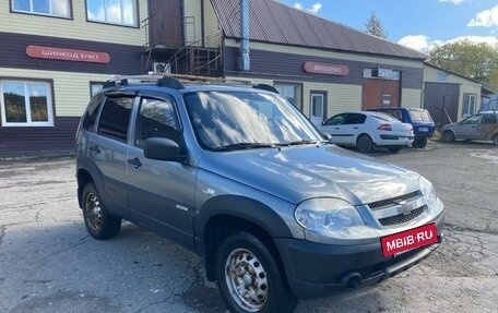 Chevrolet Niva I рестайлинг, 2016 год, 600 000 рублей, 3 фотография