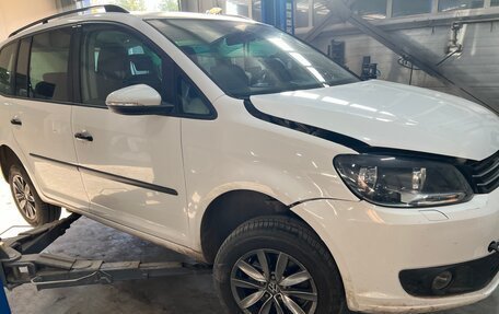 Volkswagen Touran III, 2012 год, 430 000 рублей, 9 фотография